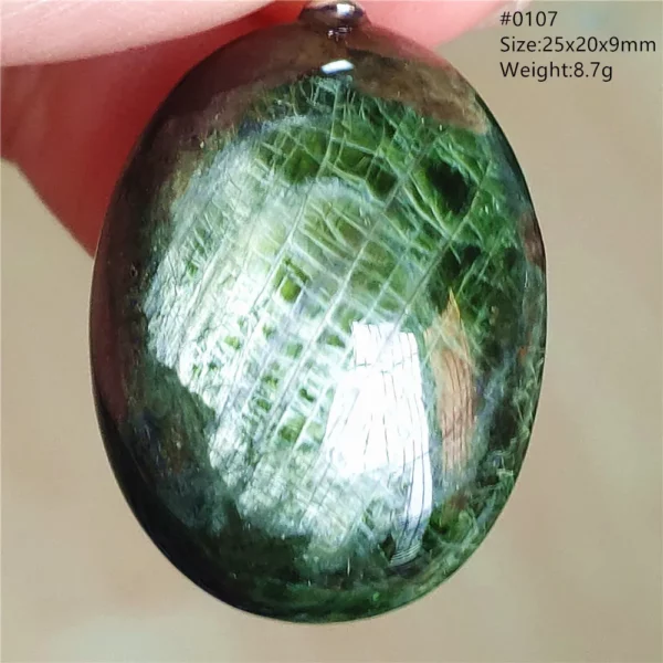 Natural Green Diopside Cat Eye Oval Pendant Necklace